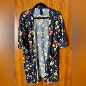 Agnes & Dora Floral Cardigan Size Medium